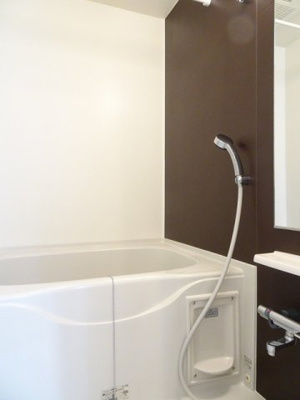 【浴室】 | ラルーチェ・ハルカ | きれいなお風呂です