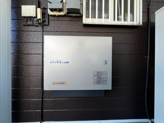 みやき町中津隈一戸建の設備|太陽光発電システム・蓄電池設備（2023年設置）・オール電化のスマートハウスです。
光熱費が、大変お安いです。