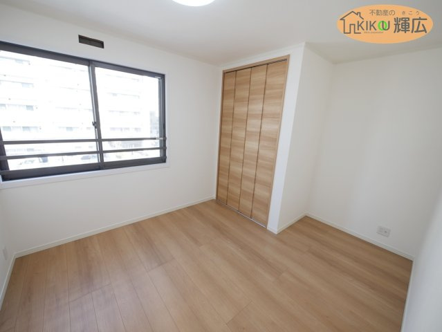 【寝室】 | 姫路市東雲町５丁目　中古戸建