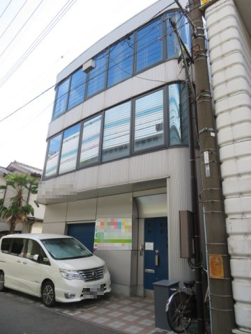 さいたま市中央区桜丘２丁目のビル