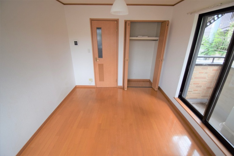 ウエストヒルズの居間・リビング