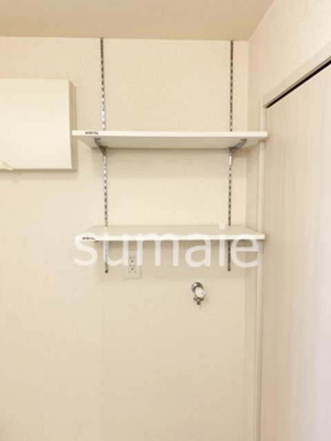 エターナル　ジョイの洗面所|選択置き場上に収納です！