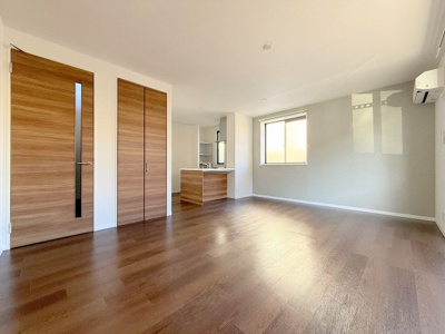 【居間・リビング】 | メゾン東霞  弐番館