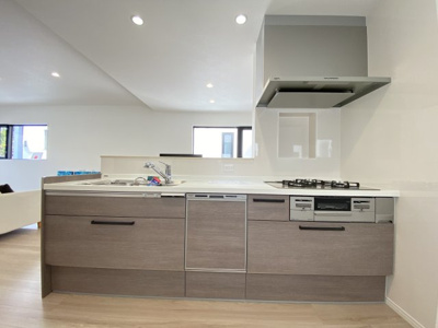 【キッチン】 | 中城南上原Ⅱ（全3棟）RC造新築平屋2・3号棟 | ※同仕様写真です