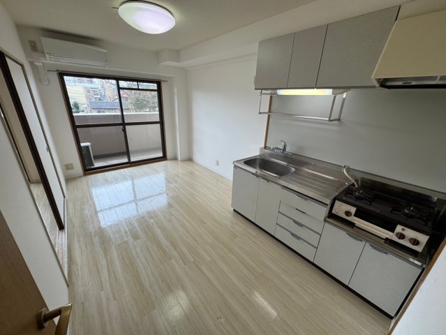 豊中市箕輪１丁目の賃貸マンションの居間・リビング