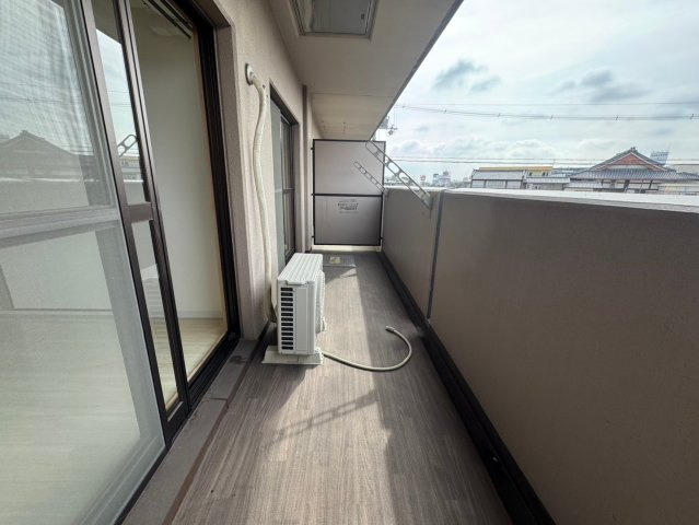 豊中市箕輪１丁目の賃貸マンションのバルコニー