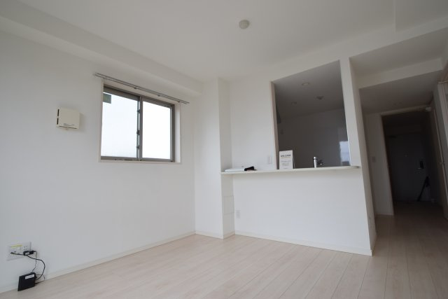 コンフォーティアの居間・リビング|対面キッチンです