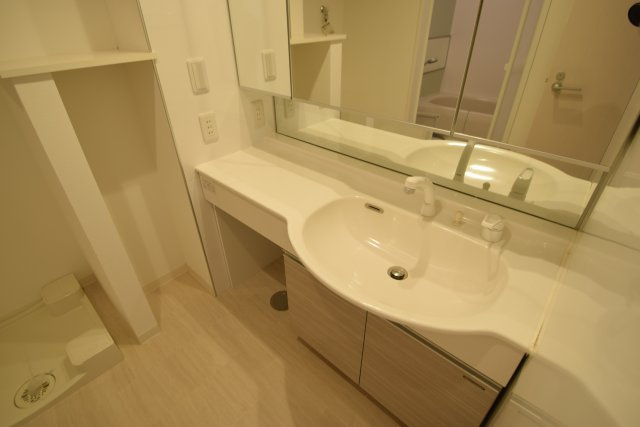 コンフォーティアの洗面所|広い洗面スペース