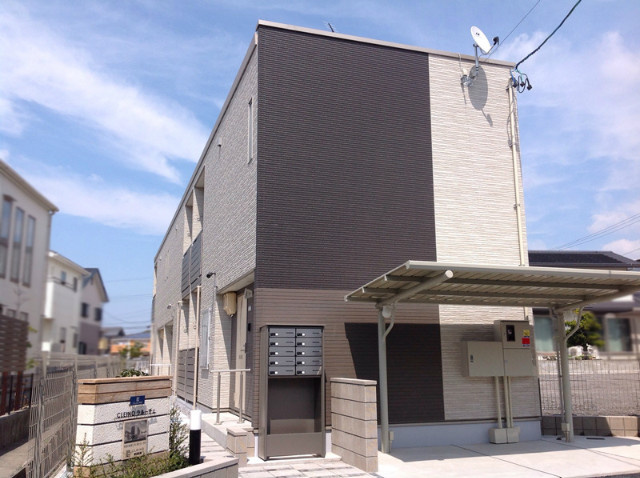 クレイノラルーチェの外観