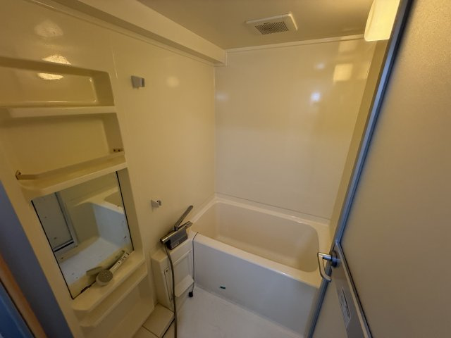 ジョイフルライフ泉丘の浴室