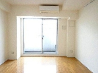 【居間・リビング】 | グランハイツ東中野 | 8.5帖の洋室。