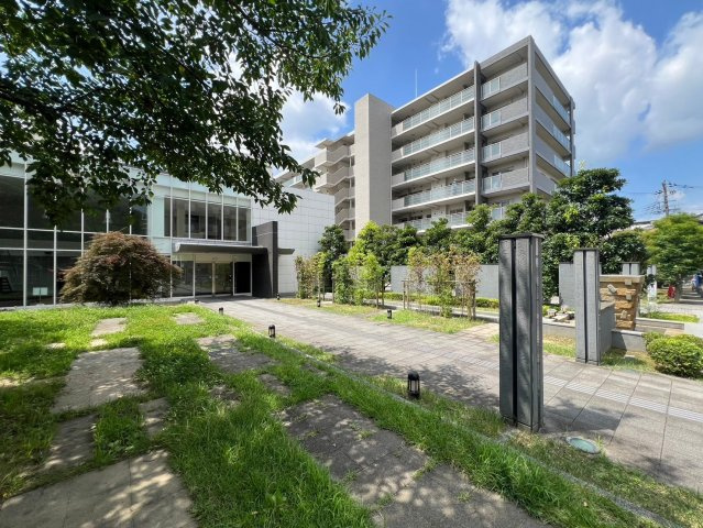 レスタージュ京都の外観