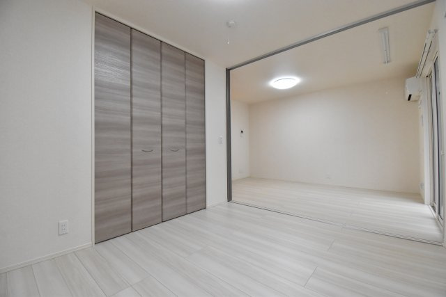 D-roomフォルチェの洋室