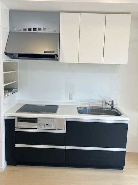 アーデン泉プレミアのキッチン