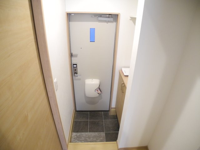 グラシアスの玄関|※室内画像は別号室のもの