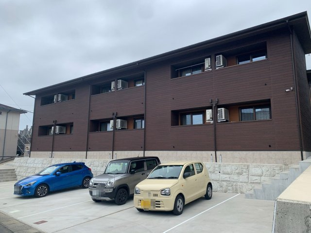 グラシアスの駐車場