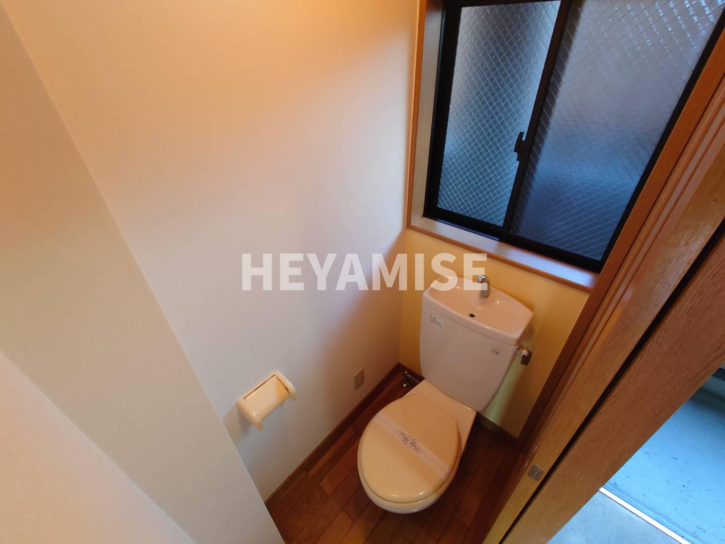 渡部ビルのトイレ|※室内画像は別号室のもの