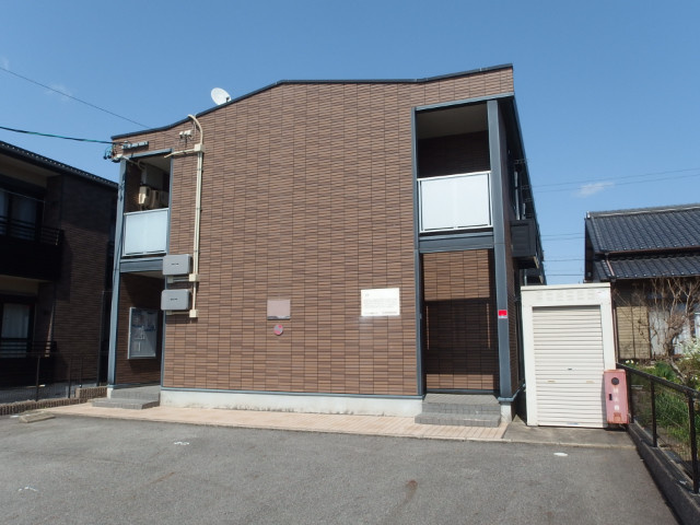 レオパレスおとがわの外観