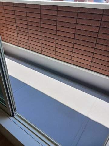 クック　Ⅲのバルコニー|暖かな日差しのふりそそぐバルコニー