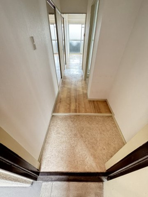 【玄関】 | ハイツロイヤル