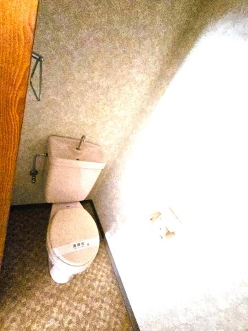 ベイシス東山手のトイレ|シンプルで使いやすいトイレです