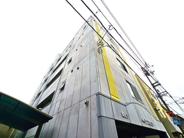 ベイシス東山手の外観|落ち着いた雰囲気の外観です