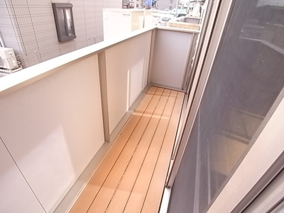 【バルコニー】 | エクレール鷺沼 | 洗濯物もしっかり干せます。