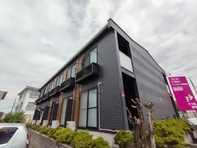 レオパレスエポック上地の外観