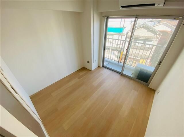 早苗エステートビルの居間・リビング