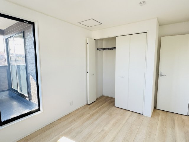 八王子市　諏訪町　新築一戸建て　３７期の収納|～収納力の高いクローゼット完備～