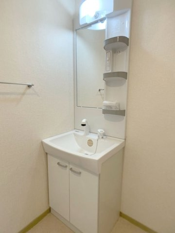 メゾンベイリーフの洗面所