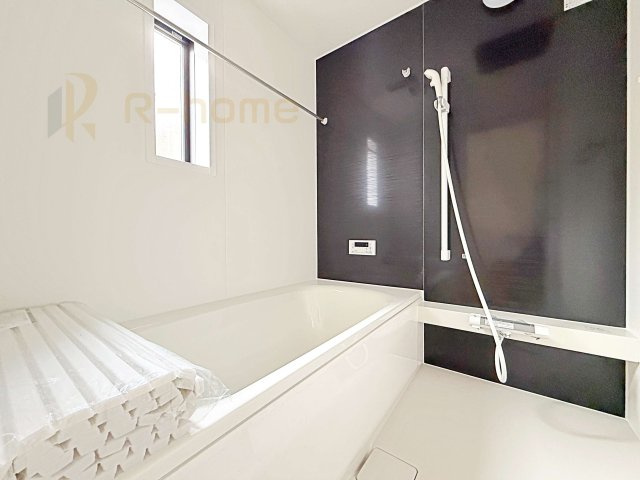 結城市結城第43　新築戸建て　7号棟の浴室|１坪タイプの大きなお風呂で、小さなお子様とご一緒に入浴いただける広さです！