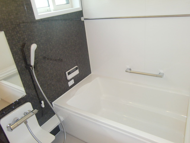 Ｄ－ｒｏｏｍ高羽の浴室