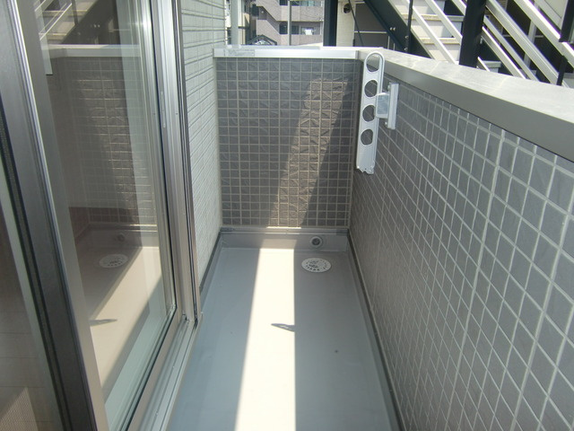 Ｄ－ｒｏｏｍ高羽のバルコニー