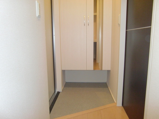 Ｄ－ｒｏｏｍ高羽の玄関