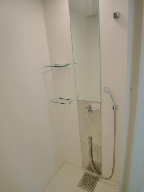 後楽園キャステールのシャワールーム