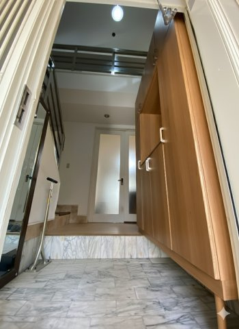 【玄関】 | 北区津浦町 | ☆広々とした玄関で収納も充実☆