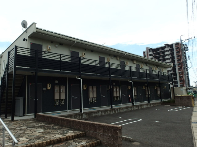 レオネクストアダージョ井田西の外観