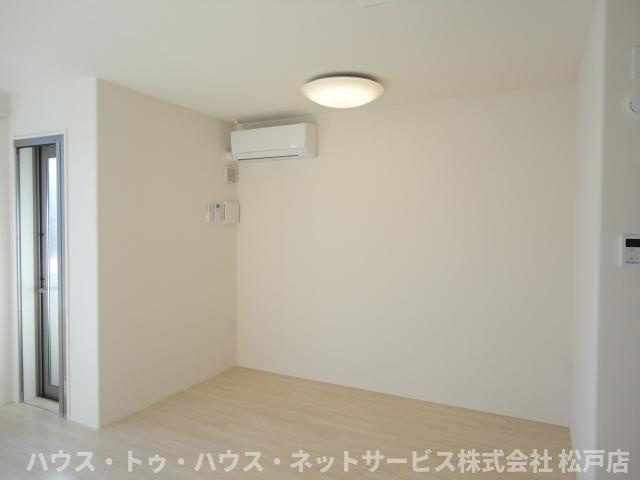 en gurenの居間・リビング