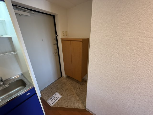 ウインズコート石橋の玄関