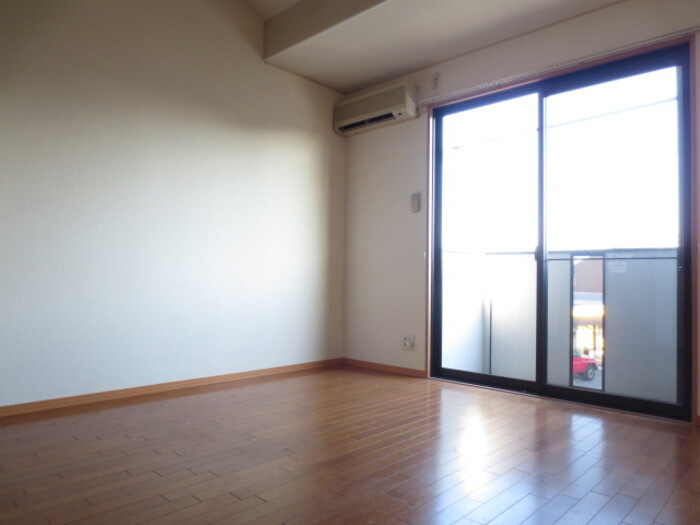 ミレニアムステージの居間・リビング|※室内画像は別号室のもの