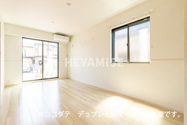 ウィンディ大村の居間・リビング