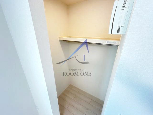 コンフォーレ　ハナミズキの収納|ウォークインクローゼットです。