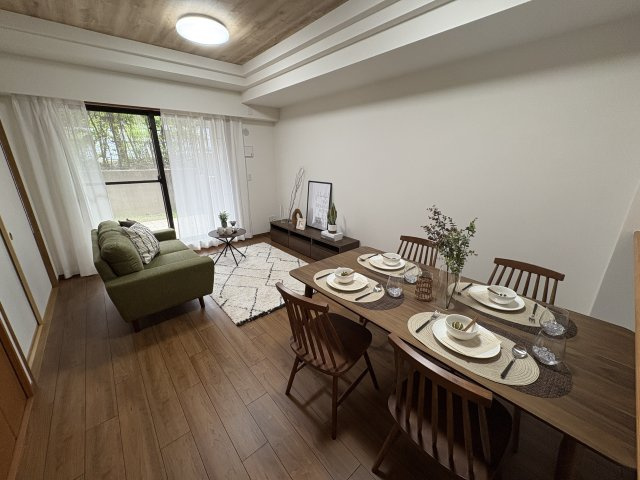 【居間・リビング】の画像