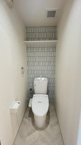 ◆室内リフォーム済み◆近鉄伏見駅徒歩６分◆南東角住戸４LDK◆ファミールハイツ京都伏見ステージ２のトイレ|トイレ