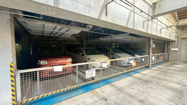 ◆室内リフォーム済み◆近鉄伏見駅徒歩６分◆南東角住戸４LDK◆ファミールハイツ京都伏見ステージ２の駐車場|駐車場