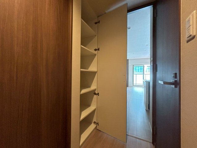 エスリード箕面船場阪大前の収納