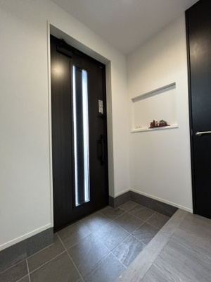 【玄関】 | 近江八幡市若宮町 | ただいまと叫びたくなるような玄関は毎日の行き帰りで使う空間。