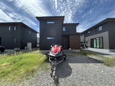 【外観】 | 近江八幡市若宮町 | 資料には掲載していない情報が現地にはたくさんあります。
是非一度、現地をご確認ください。
