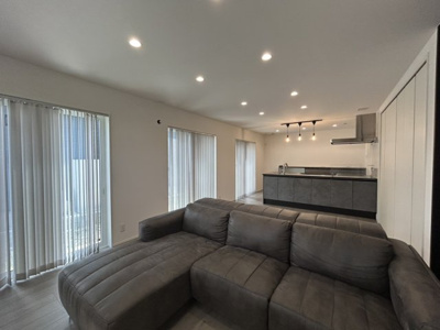 【居間・リビング】 | 近江八幡市若宮町 | 何気なく過ぎる時でさえも上質なひと時となる快適な空間を目指して。